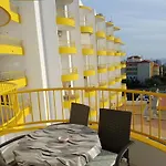 View Apartamento *